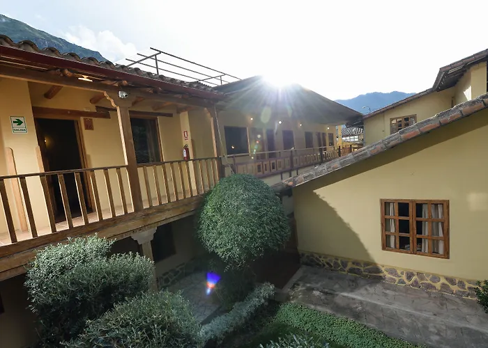 Samanapaq 2* Ollantaytambo